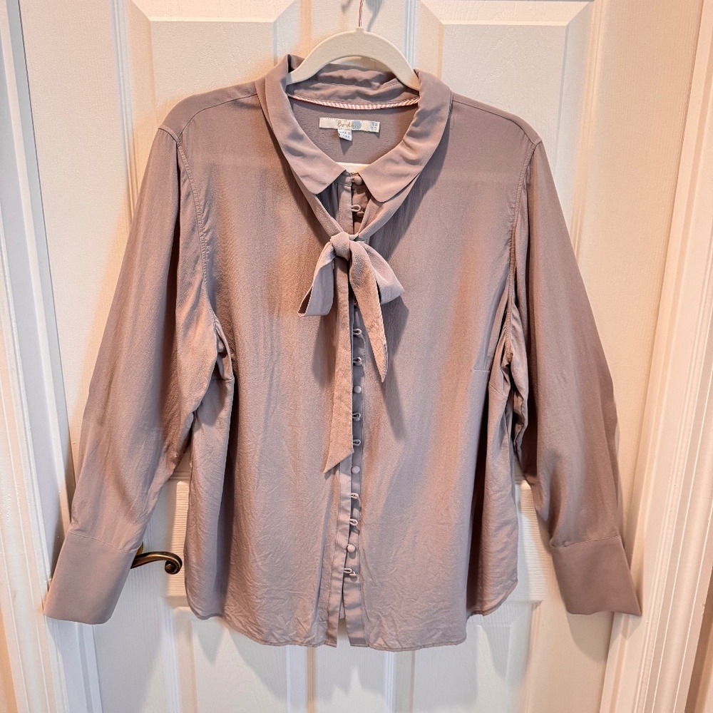 Woman's Silk Blouse, Gray/Lavender, Size 16, Boden USA